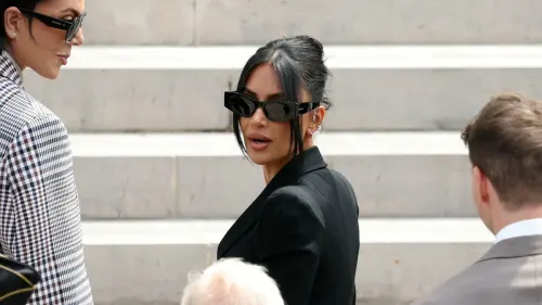 Und dann bricht Kim Kardashian im Zeugenstand in Tränen aus