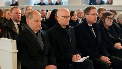 Olaf Scholz bei Trauergottesdienst für Opfer der Attacke bei Brokstedt