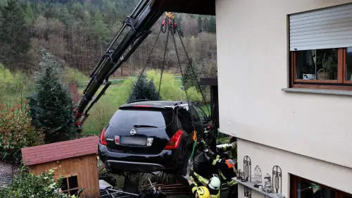 89 Jahre alte Autofahrerin erfasst Kinder