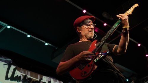 Der Jazz-Gitarrist Peter Wölpl feiert 60. Geburtstag in der Unterfahrt