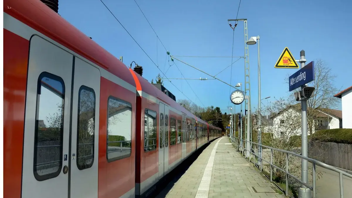 Polizei schießt auf Bewaffneten an S-Bahnhof