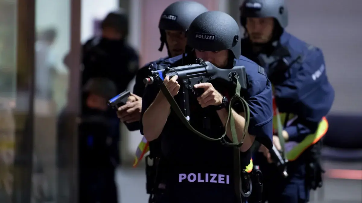 Warum es an einer Münchner Schule in dieser Woche knallt