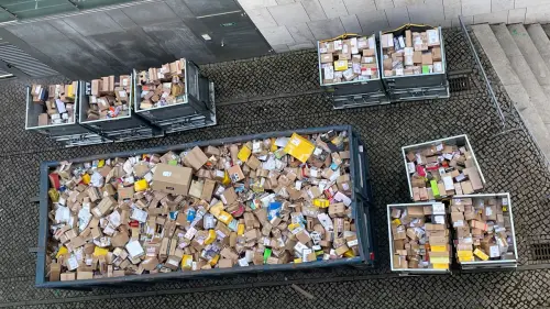Tausende Tassen für Friedrich Merz