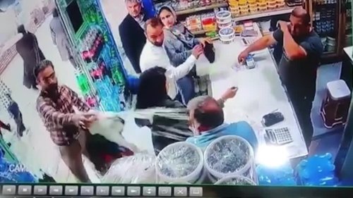 Unverschleierte Frau im Iran mit Joghurt attackiert