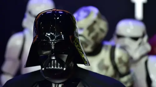 Darth Vader auf Streifzug: Polizei stoppt kostümierten Mann