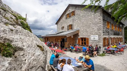 Run auf Berghütten in den Alpen