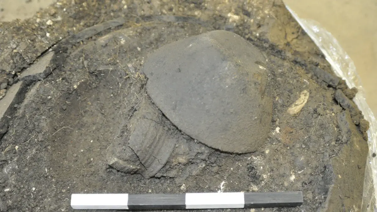 Archäologen sichern Funde aus Bronze- und Römerzeit