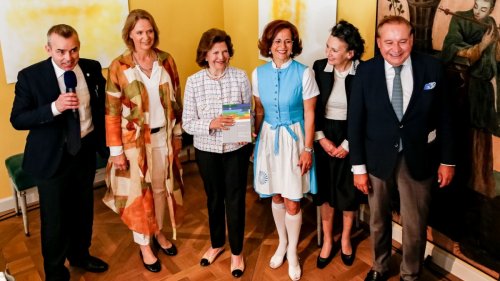 München: Königin Silvia von Schweden im Hotel Bayerischer Hof