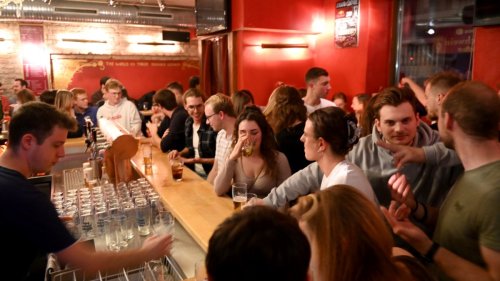 Barschwein in München-Schwabing: Die Studenten-Bar im Test
