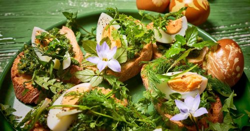 Bruscetta verde: Rezept für einen Kräuter-Aufstrich für Vorspeisen