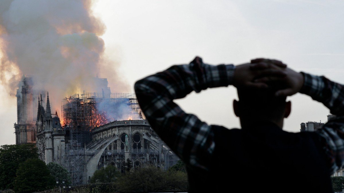 Notre-Dame - Das Feuer trifft Paris im Herzen