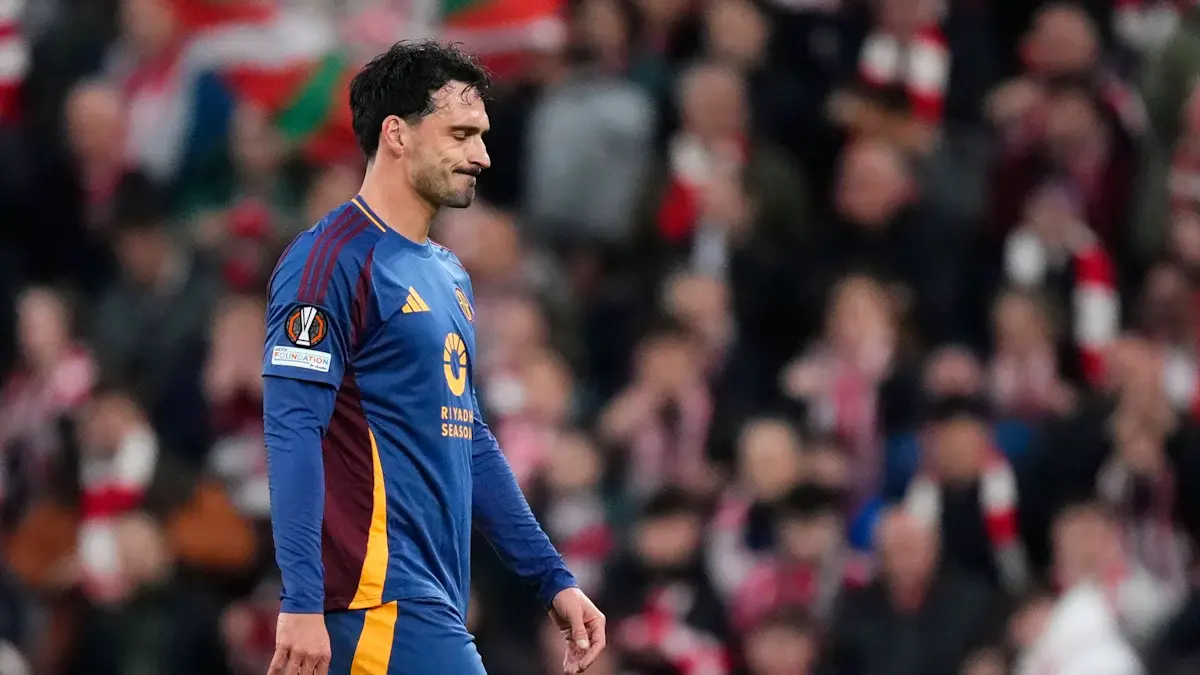 Rom senkt den Daumen über Mats Hummels