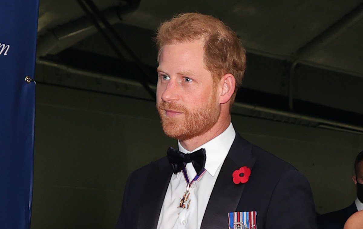 Prince Harry Reportedly Offered To Rejoin The Royal Family During Queen Elizabeth’s Health Downturn, Latest Rumor Says
