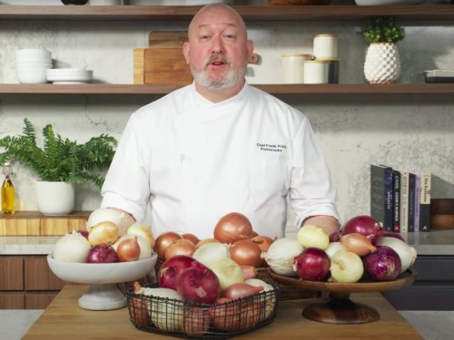 Pro Chef Shares Genius Hacks To Peel And Cut Onions Quickly Sans Tears
