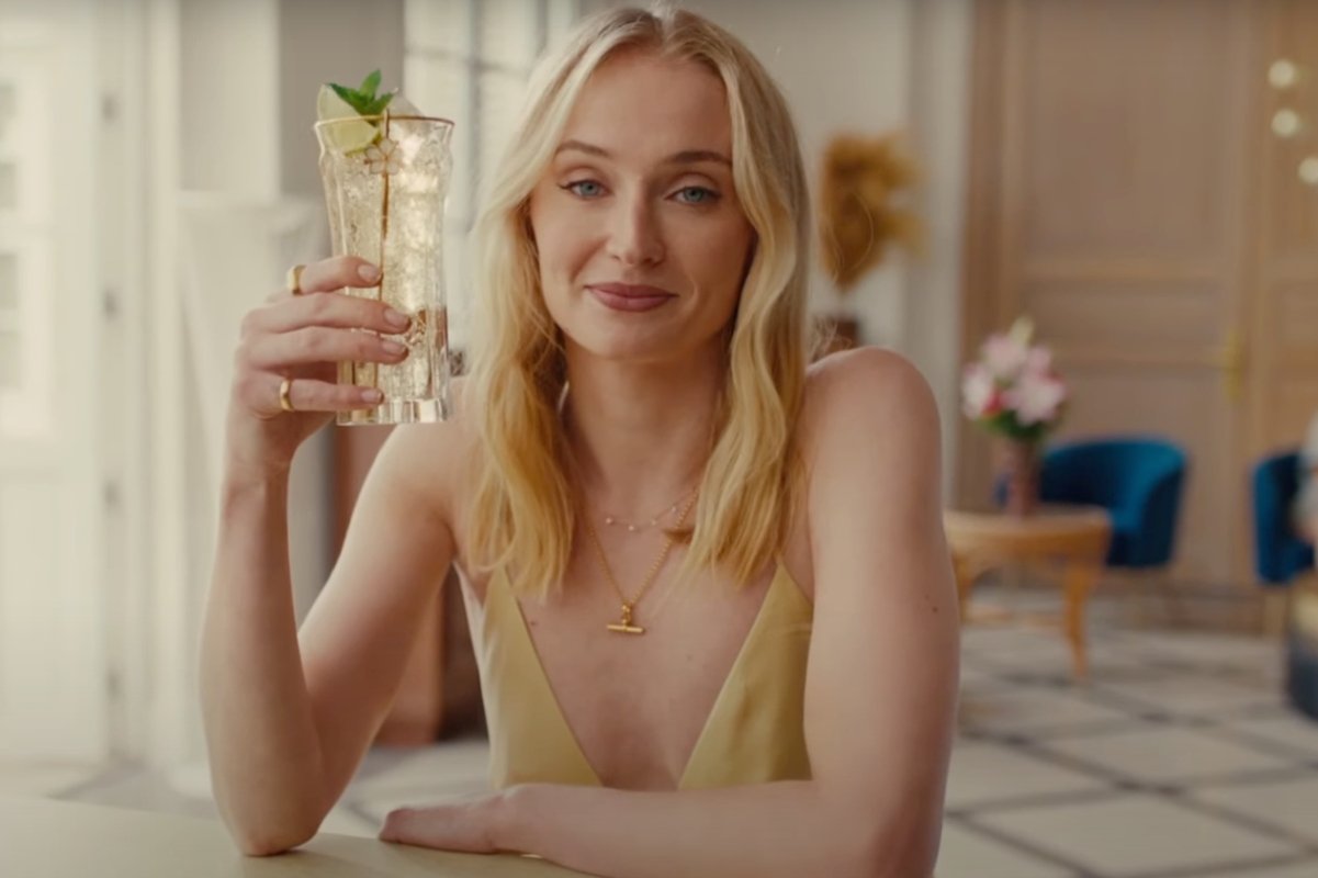 Sophie Turner Jokes About Dating in New Ad Following Joe Jonas Divorce Drama