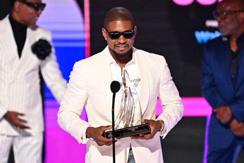 Usher’s Acceptance Speech Muted on TV Broadcast, Creates Controversy Online