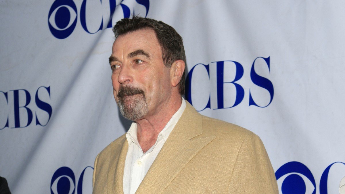 'Tubby' Tom Selleck 'Smashing The Scales' At Almost 300 Pounds?