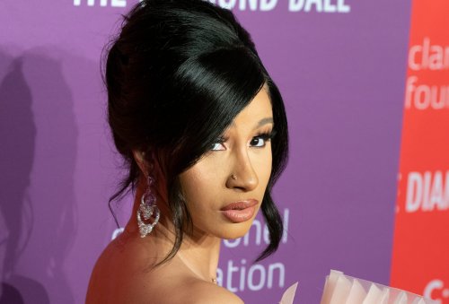 Cardi B Praises Onion Water For Healthy, Shiny Hair, And It Turns Out The Science Is There