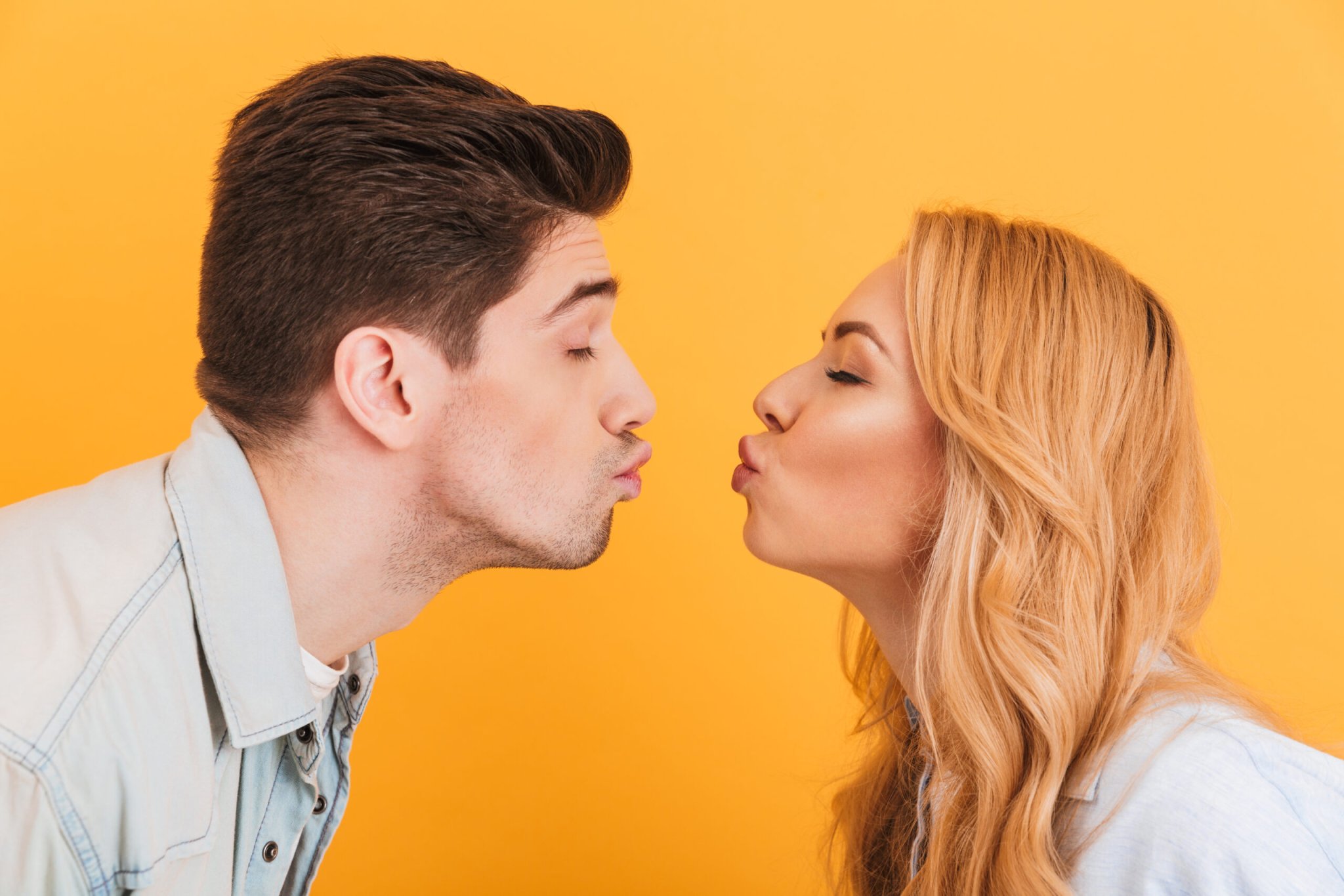 Apparently, It's Super Easy To Transmit Cavities And Gum Diseases While Kissing
