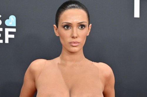 Bianca Censori Channels Kim Kardashian Again in Bold New Photo