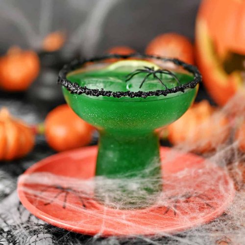 Poison Apple Margarita (Halloween Cocktail)
