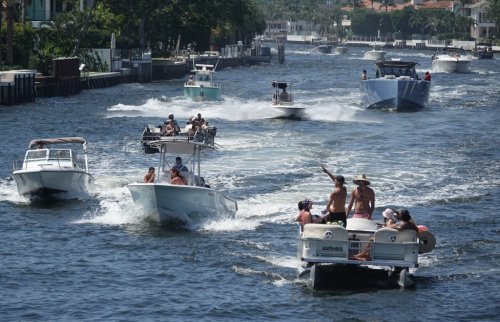 DeSantis signs law that restricts when authorities can stop boaters