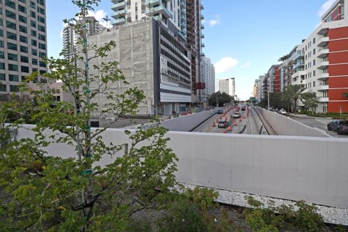 Posh park? Not quite. Fort Lauderdale’s new Tunnel Top Plaza too stark and sterile, critics say