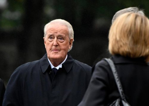 Brian Mulroney, former Canadian prime minister who forged closer ties with US, dies at 84