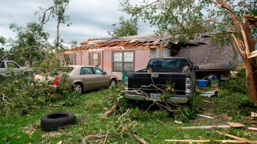 Historic warning issued for Mississippi, Alabama. Here’s the latest for MS Coast, beyond