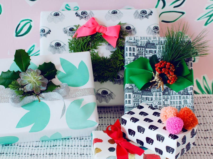 3 DIY Evergreen Holiday Gift Toppers