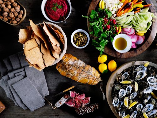 27 Ideas for Throwing a Friendsgiving Feast