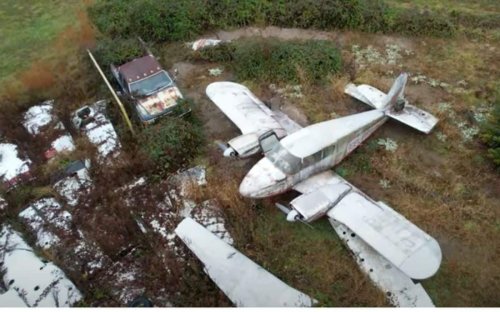 Abandoned airfield in Delaware full of vintage planes