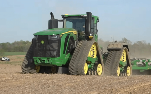 The biggest and most powerful John Deere tractor of all time is a $1.2M beast