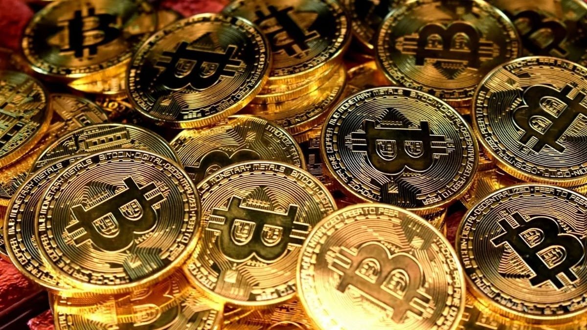 Bitcoin is going through a major drop in price at the moment and this is why