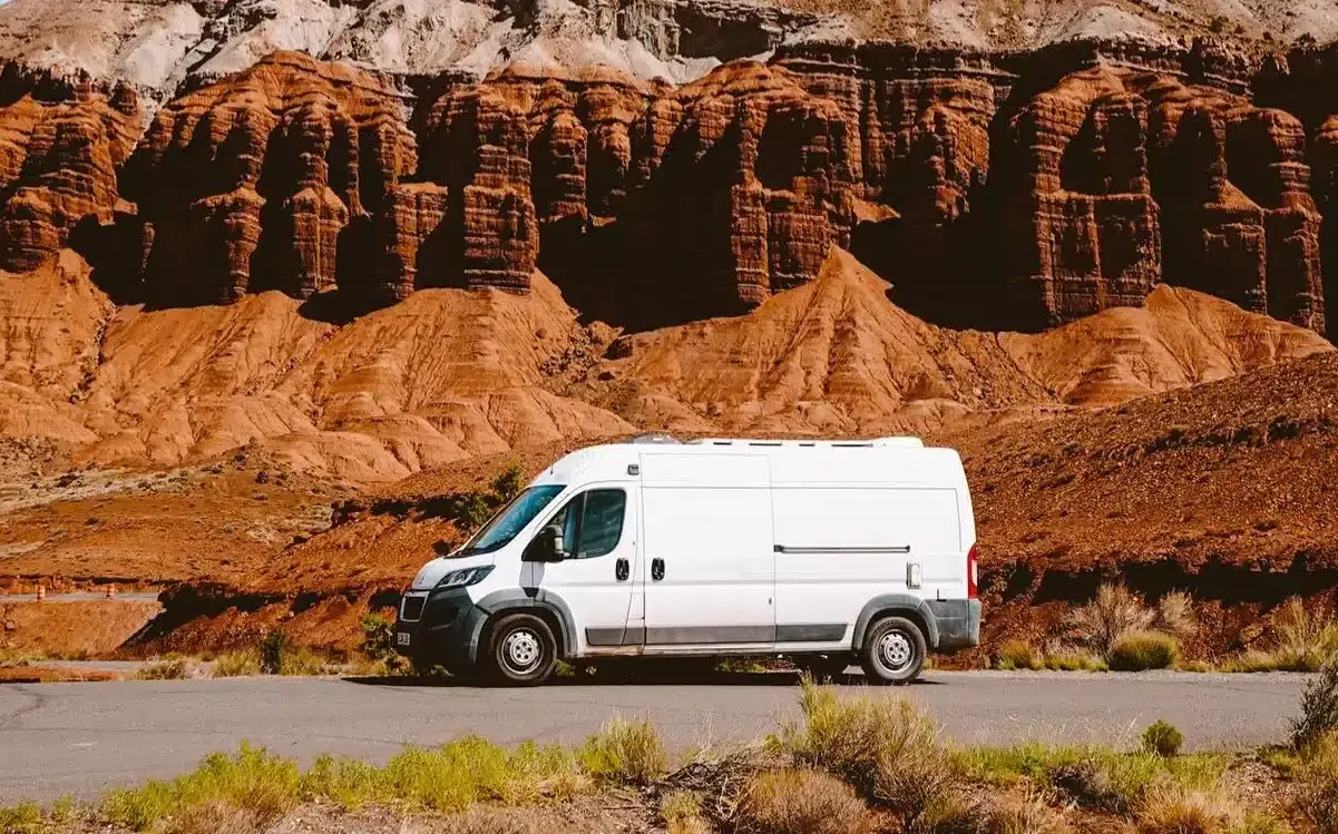 VAN LIFE TRAVEL