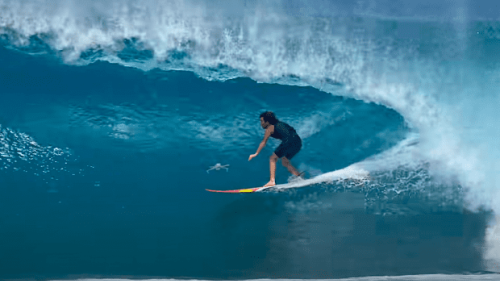 Daredevil Drone Pilot Nearly Pulls into Backdoor Tube with Pro Surfer (Video)