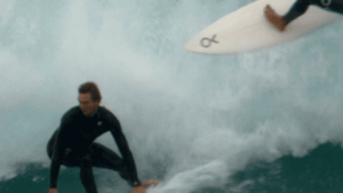 Kelly Slater Nearly Beheads Fellow Competitor in Bells Beach Free Surf (Clip)