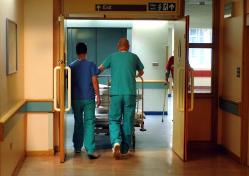 University Hospitals Sussex Trust cares for 27 patients with Covid-19 in hospital