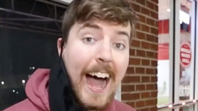 The Bizarre Reason MrBeast Caused This Waitress To Quit