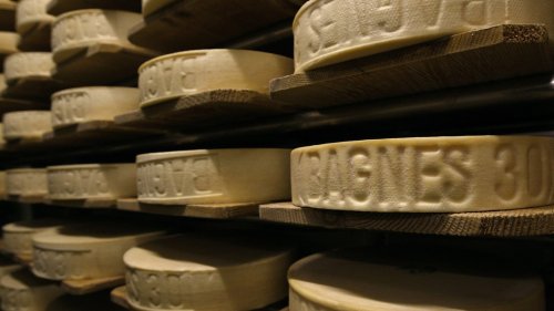 Schweizer Käse-Tradition unter Druck