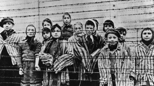 Die Stimmen der letzten Holocaust-Überlebenden bewahren