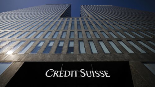 Multan a Credit Suisse en proceso contra lavado de dinero