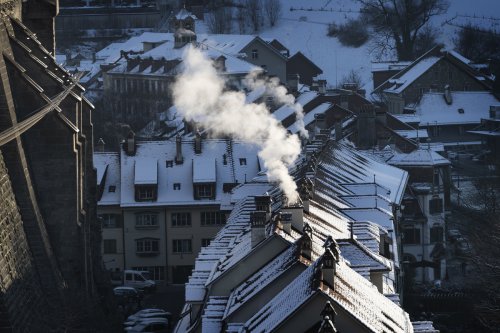 Greenhouse gas emissions from Swiss buildings fall - SWI swissinfo.ch