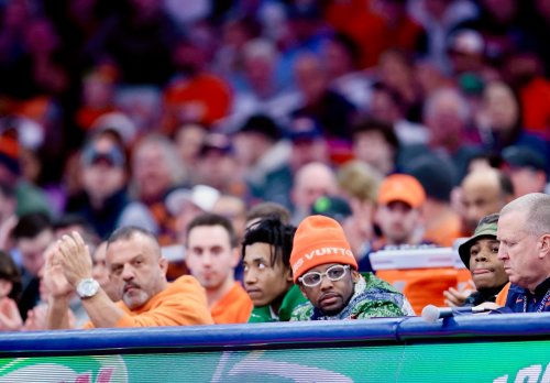 NCAA will allow players to negotiate pay during recruiting, under settlement terms