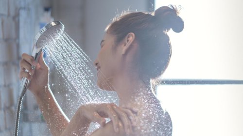 Sparen extrem: Ist kalt Duschen im Winter gesund?
