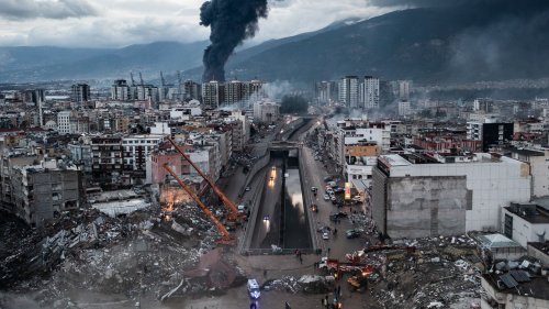 Erdbebenkatastrophe: Darum ist das Ausmaß der Zerstörung so groß | Überblick