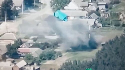 Krieg I Russland: Drohnenangriff in russischer Grenzregion – Energieanlage brennt