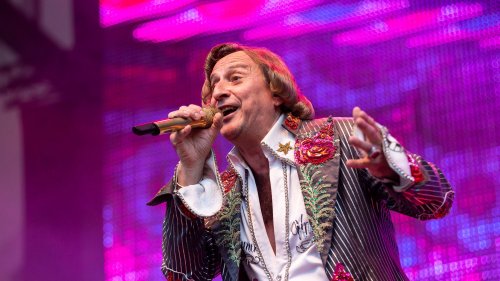 CSD Köln 2023: Schlagerlegende Dieter-Thomas Kuhn tritt am Heumarkt auf