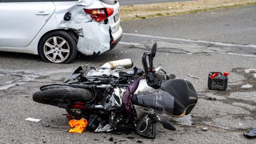Pirna bei Dresden: Motorradfahrer stirbt nach Unfall auf S169