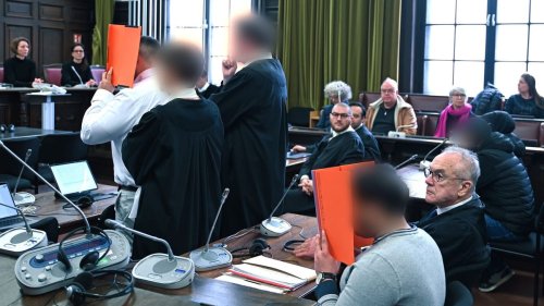 Illegales Autorennen? Prozess um Tod eines Kindes gestartet